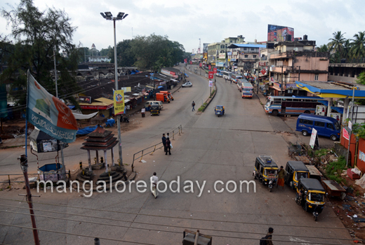 stones pelted at 3 KSRTC buses